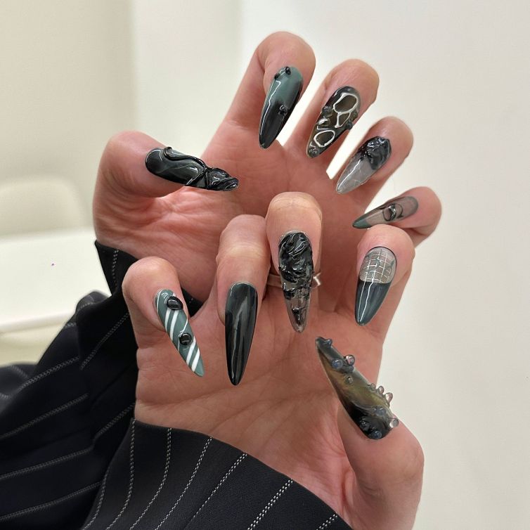 Wujasmine Press on nails 404Gothic Black Green Nail Set